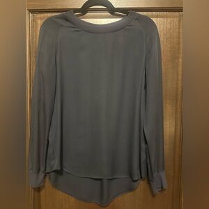 Vince Silk Blouse in Navy Blue Size Small